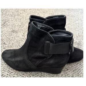 Earthies Beaumont Black Suede Ankle Boots Size 7